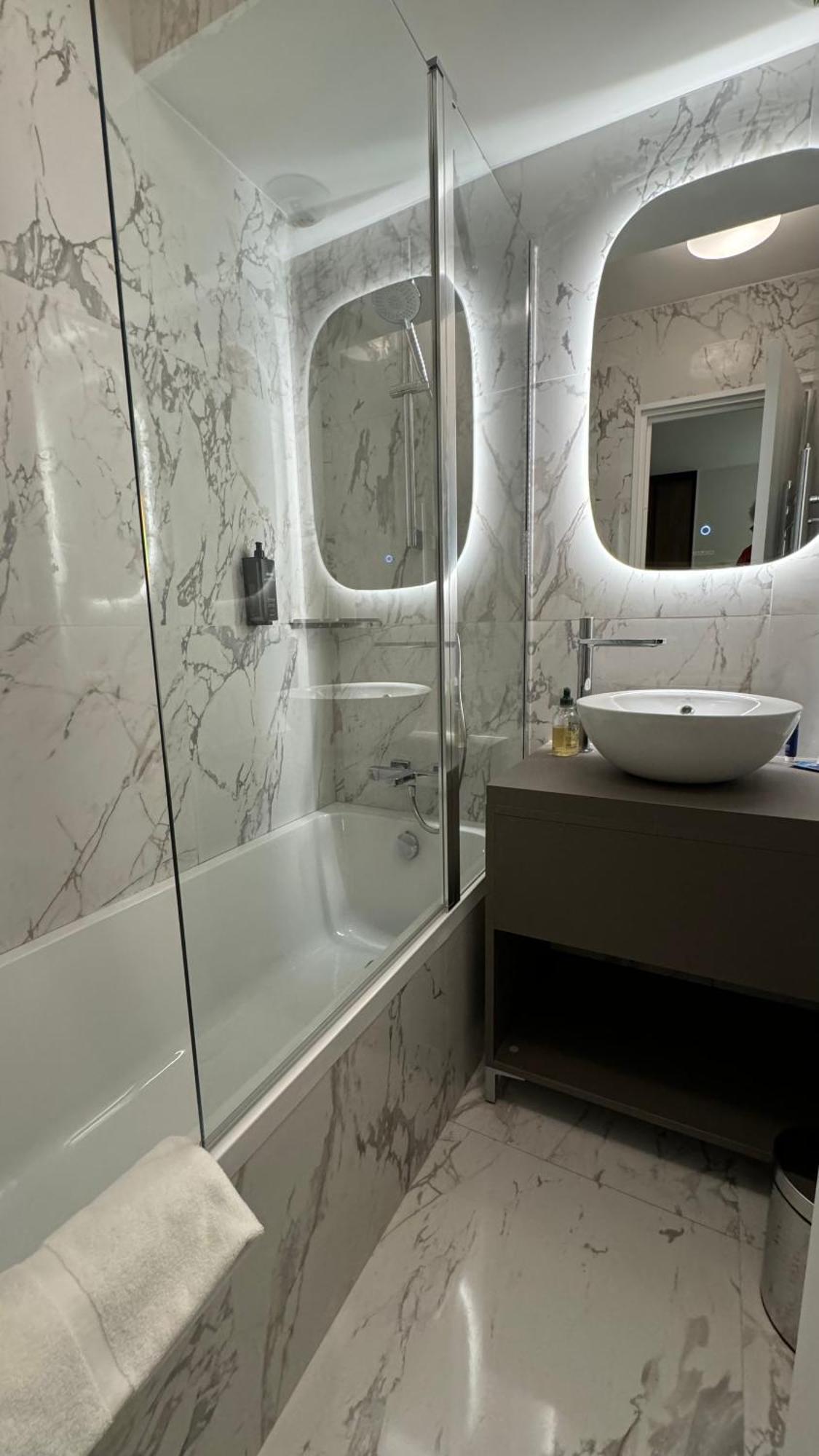 אנטיב Penthouse Vue Mer Avec Rooftop,Jacuzzi,Et Parking Prive מראה חיצוני תמונה
